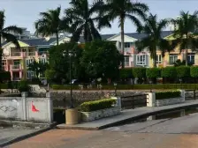 人车分流。宜居社区,户型方正,交通便利