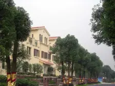 联排中间位 满五年 随时看房 位置安静 无欠款