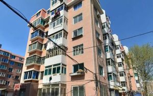 店长推荐,精装修两室一厅,通透户型采光好,手续清晰