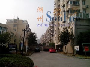 塔山小区3室1厅南