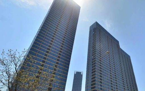 绿城大连深蓝中心4室2厅2卫南北朝向13500.00元/月出