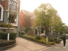 御景园 电梯花园洋房 飞机户型 毛坯大三房 带入户花园