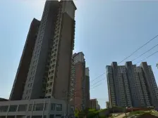 房主手续清晰 诚心出售 随时签约 小区设施配套齐全