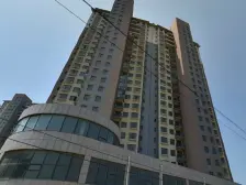 房子一楼的房间多 适合多口 居住近轻轨近市场出行方便