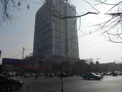 华夏国际1室1厅1卫南朝向500.00元/月出租