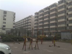 三英花园 商品房 户型好 看房随时 地铁口
