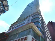 楼下地铁站交通便利..................