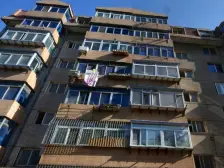 上跃6跃7,两层各90平,南北向户型方正,适合多人口