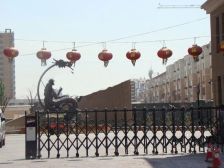 业主诚心出售 南北通风 户型视野宽阔 采光充足