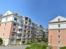 卧龙山庄南北通厅采光好环境好面北南向有阁楼