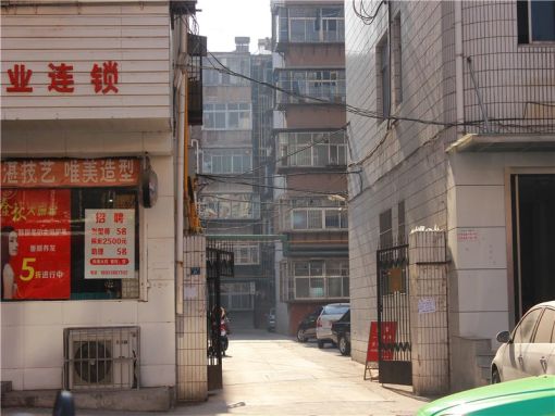 涧西区区委家属院1室1厅1卫南朝向900.00元/月出租