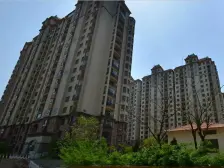 华通三期小户型精装,小区门口位置