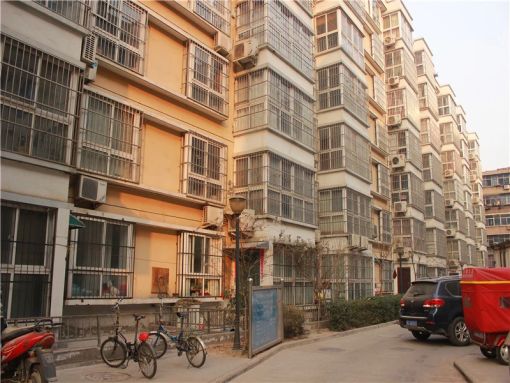 白马华庭1室1厅1卫南北朝向850.00元/月出租
