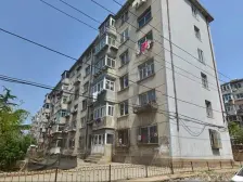 房款低,南向 的 采光充足四楼