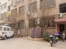 房子户型方正,通透,采光好,位置好,小区安静
