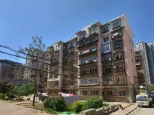 金山小区 南向 正规两室一厅 好位置好楼层 全天柔光