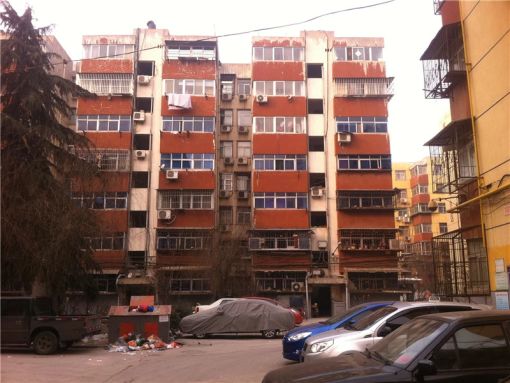 图书馆街小区2室2厅1卫南朝向550.00元/月出租
