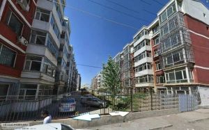 新华大街地铁口 呼钢小区东区 4楼两居 5年外房本