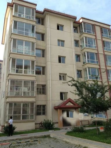 巨海城四区3室2厅2卫南朝向3300.00元/月出租