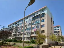 此房南北通透格局好,两个南卧室,阳光充足采光充足,