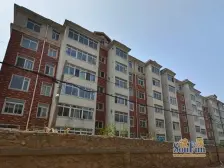 南北通透,现在是门市有商铺在运营,看房方便