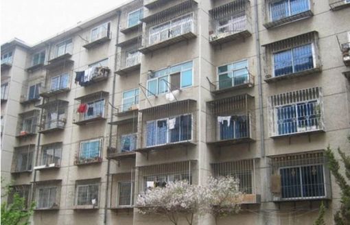 古城丁区1室1厅1卫南朝向1100.00元/月出租