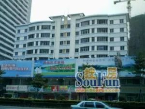 鸿福路口精装3房地铁口光线好