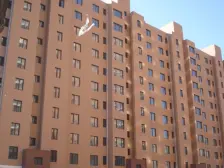 学习好房,二室一厅,中间楼层。视野直达市内!