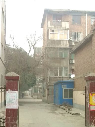 铁路信息工程学校家属院1室1厅1卫南朝向600.00元/月出