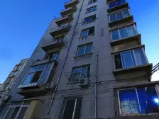 房龄新,中间楼层南北向,封闭小区