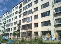 此房6带7,前后有两个露台,采光充足,格局好,精装修