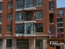 轻轨站 自家装修 拎包入住 三室两卫 全屋订制