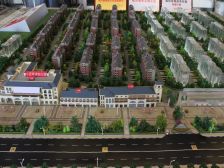 一楼二楼一起 带大院子的 证过二 采光好