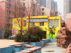 国花路地铁口精装2室二厅采光好诚心出售