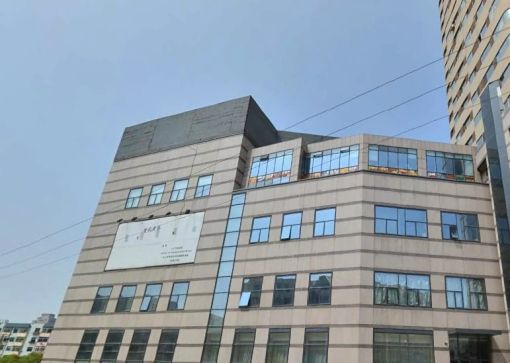 云顶国际公馆1室1厅1卫西南朝向1500.00元/月出租