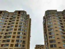 绿洲半岛一期一室南北通透户型,诚心出售看房方便。