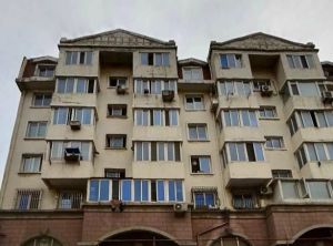建兴花园小区中间位置南北通厅四室两厅两卫