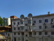 中山区封闭小区一跃二独门独户两个阳台文曲星房拎包住