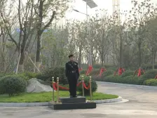 好位置 楼层好 视野佳电梯双气 中间楼层