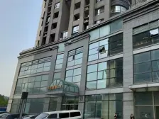 与广场离50米,与地铁站50米,坐家能看到海,山海眸间