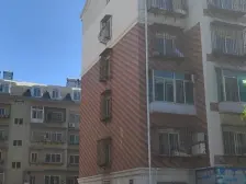 金华小区二期,中等装修,房主诚心出售,视野采光好