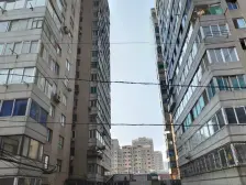 交通便利 户型格局朝向好 近商场 近校区