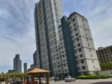 教师公寓南北通厅通透格局,采光好,无遮挡出现方便