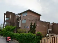 山海家园的房子,户型很好,视野很好,采光很好。