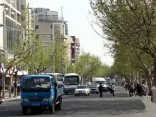 青年路多层房 使用面积大 采光好 位置好