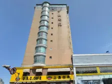 位置安静南北向三室两厅户型好带电梯近公园地铁