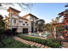 龙湖装修好现房,两室两厅格局楼层好视野佳位于别墅区