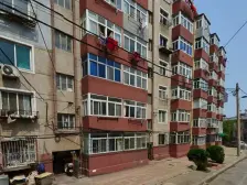 九三路小区,拎包入住,采光无遮挡,近市场,近车站