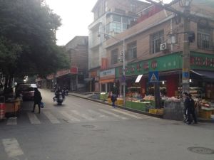 1号线4号线地铁不靠马路面积大适合居家