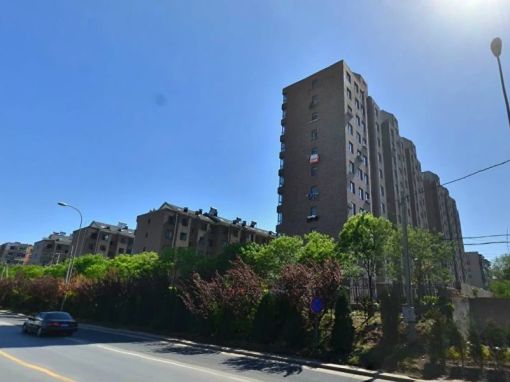 丽湾新城2室1厅1卫南北朝向1000.00元/月出租